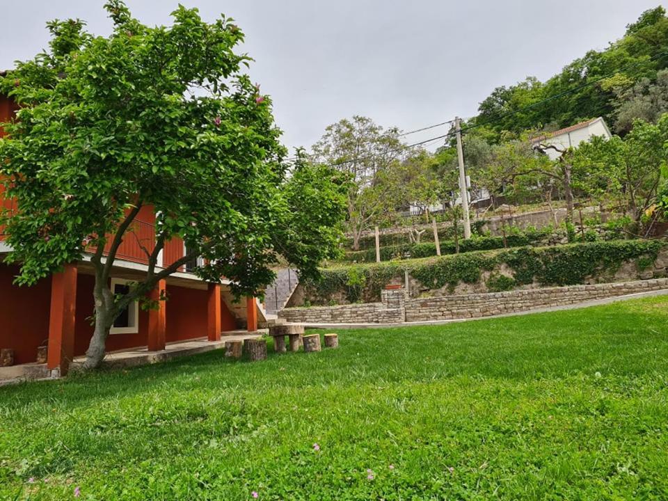 Holiday Home Vulezic Bar Esterno foto